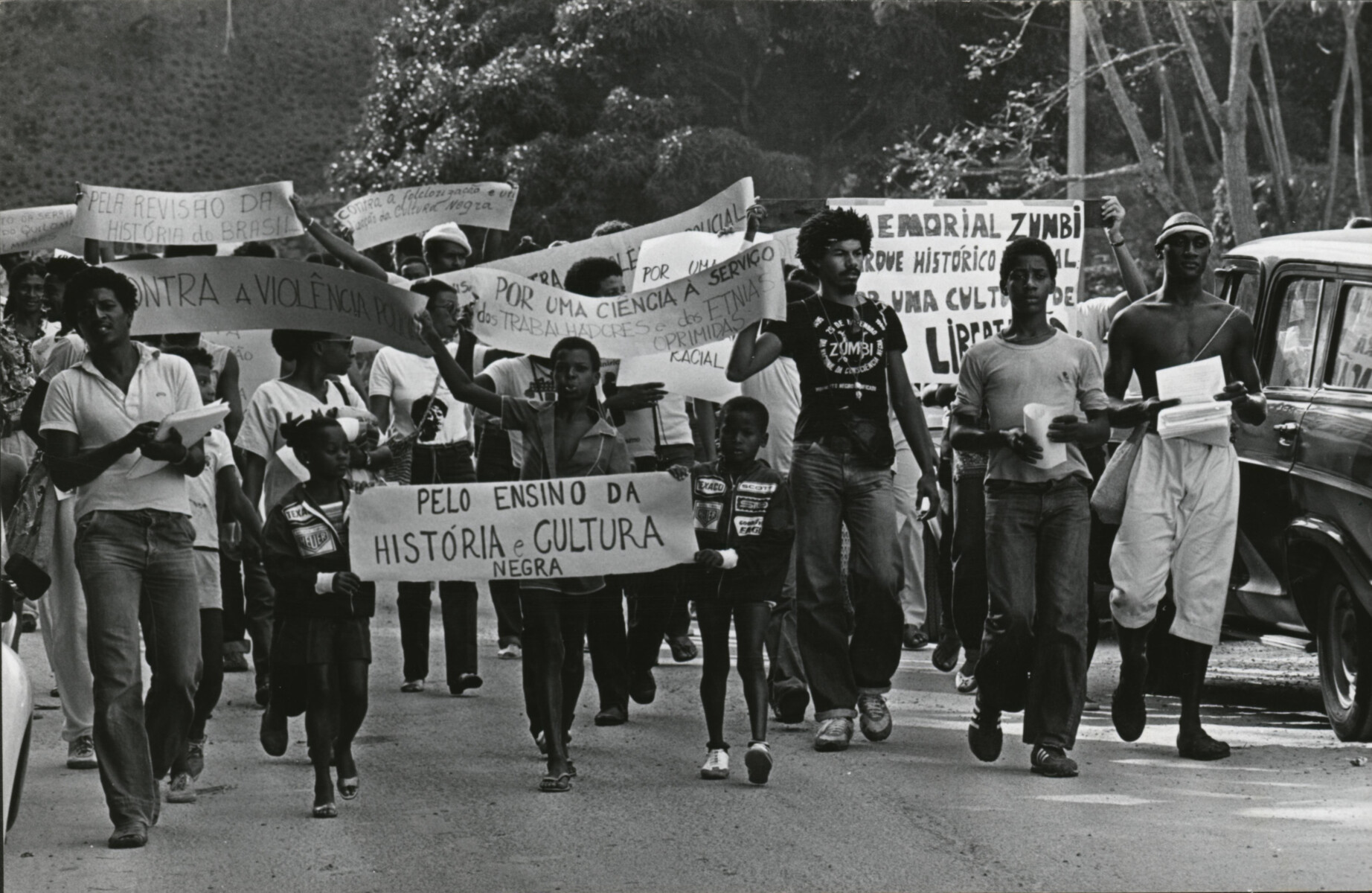 8 - ensino de hist da africa(vu_esc_pasta_080_foto_02390).jpg