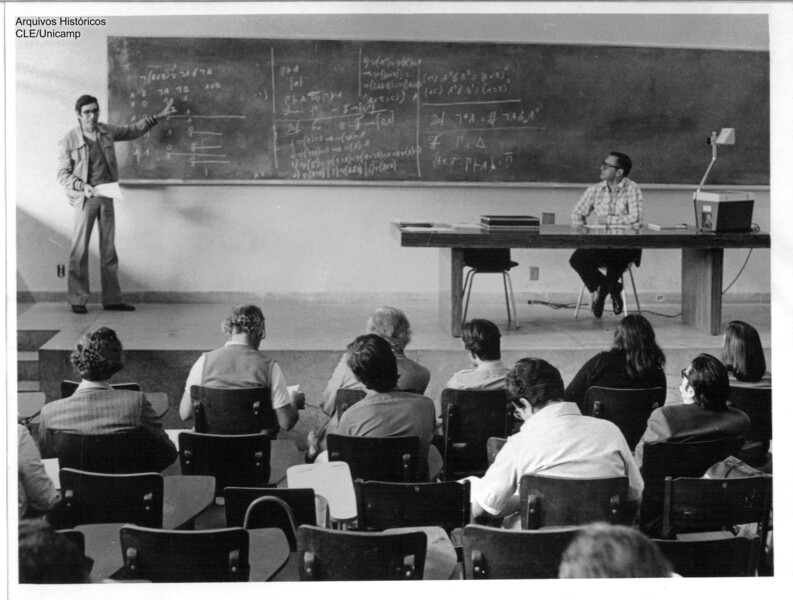 Elias Humberto Alves proferindo palestra