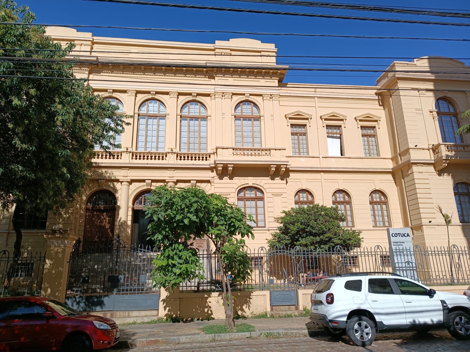 Fachada 3.jpeg
