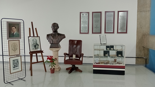 FOP_1_Exposição permanente Prof. Dr. Carlos Henrique Robertson Liberalli.png