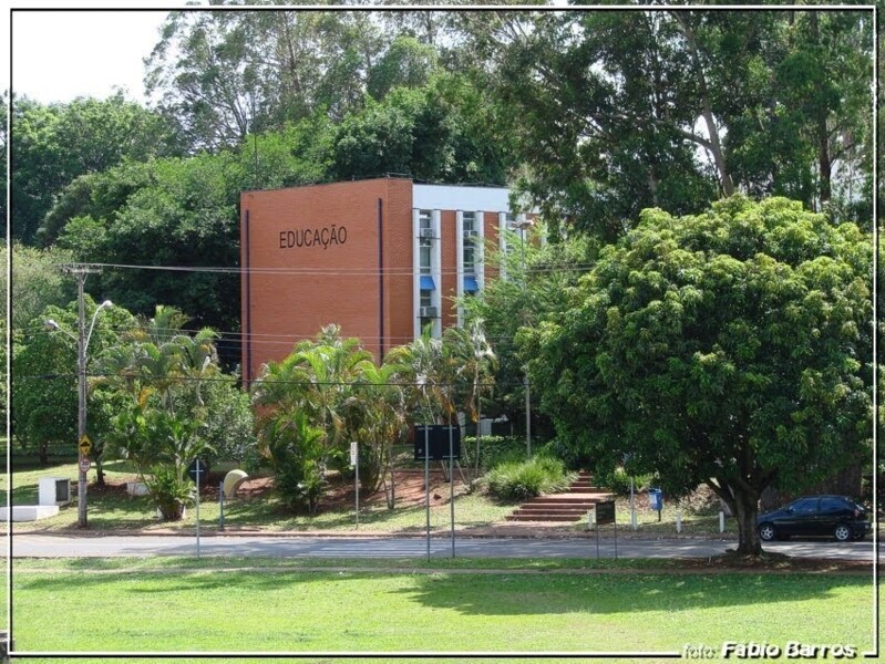 Biblioteca "Joel Martins"da Faculdade de Educação 
