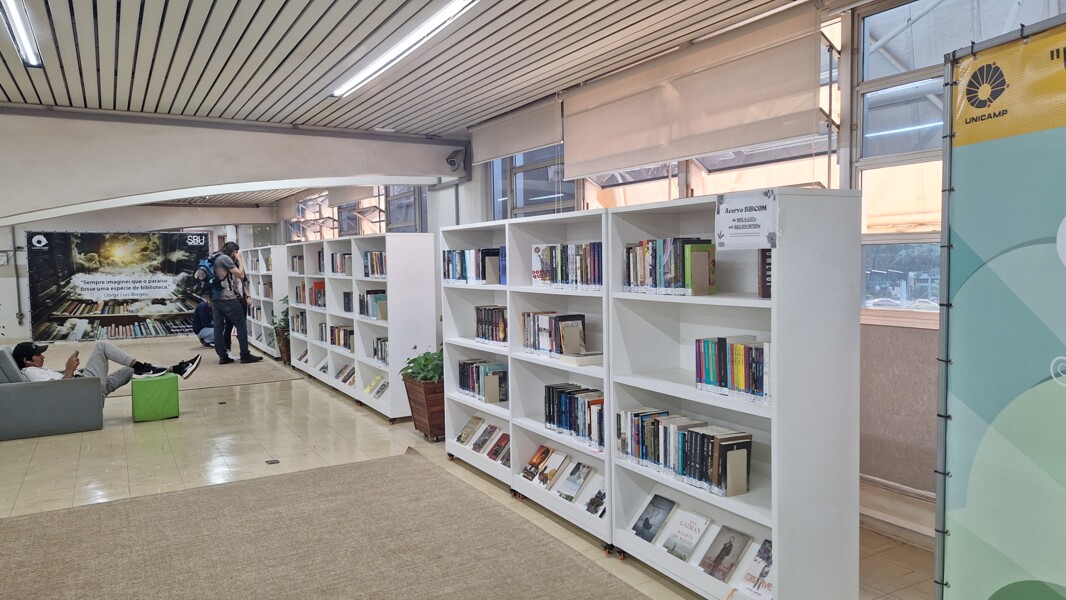 Biblioteca Comunitária - BIBCOM